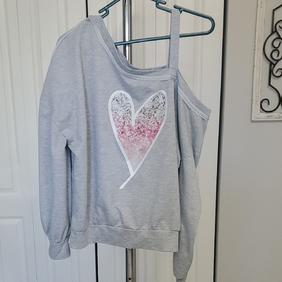 Gray Off-Shoulder Sweatshirt with Heart Design - Picture 1 of 1